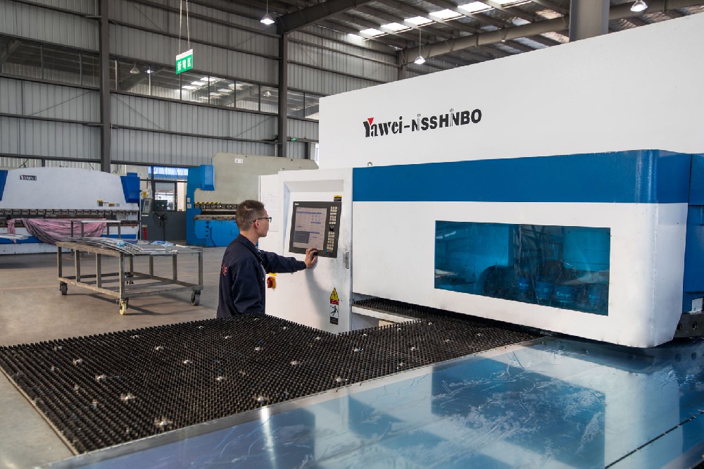 數(shù)控轉(zhuǎn)塔沖床